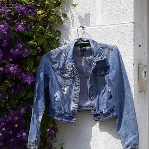 Highway distressed jean jacket m fits like a small